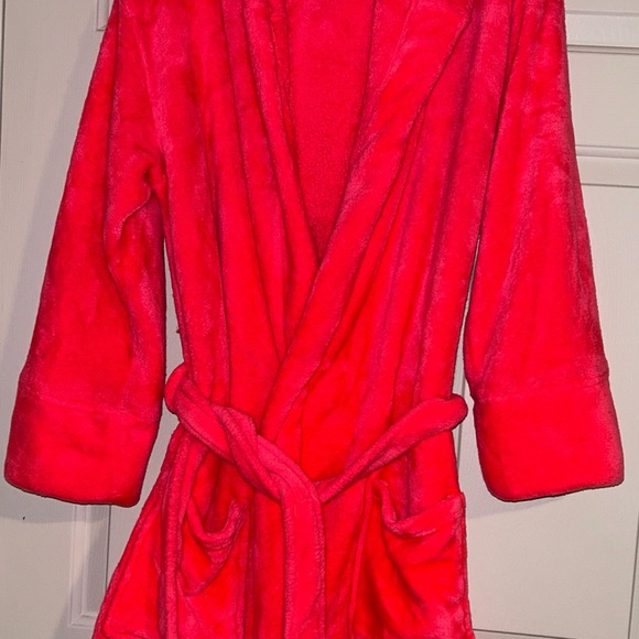 Victoria Secret PINK brand Hot Pink  Plush Robe with Gold Sequin Detail - Picture 2 of 6
